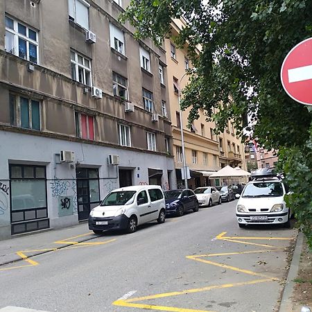 Mely Apartment In The City Center Zagabria Esterno foto