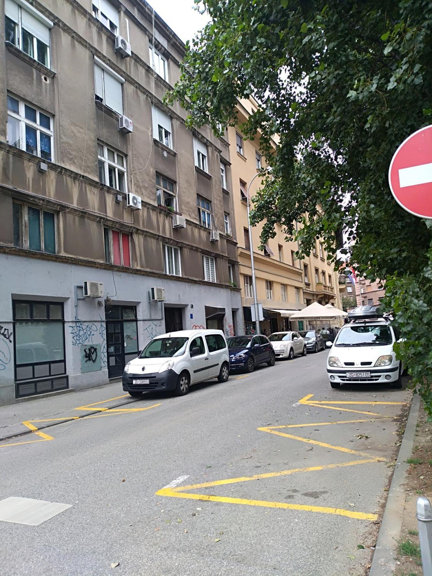 Mely Apartment In The City Center Zagabria Esterno foto